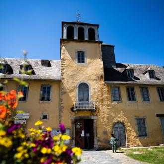 chateau des nestes Arreau