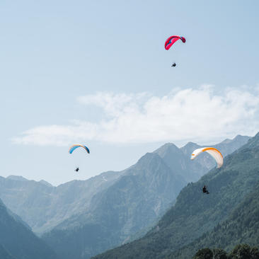 Paragliding