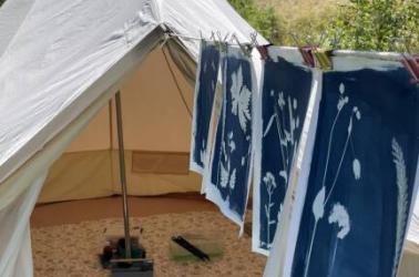 Tente atelier cyanotype Camille R