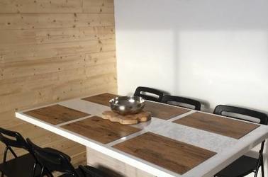 Apt Canadien table_a_manger Apt Canadien table_a_manger
