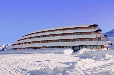 HPRT16-L-ECRIN-DE-BADET-PIAU-Photo-principale-hiver