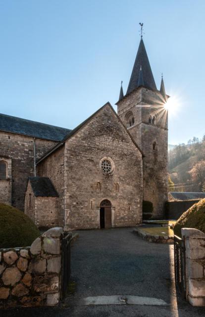 église dans les Pyrénées